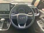 VOXY HYBRID