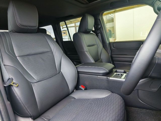 LANDCRUISER 250