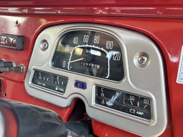 LANDCRUISER van