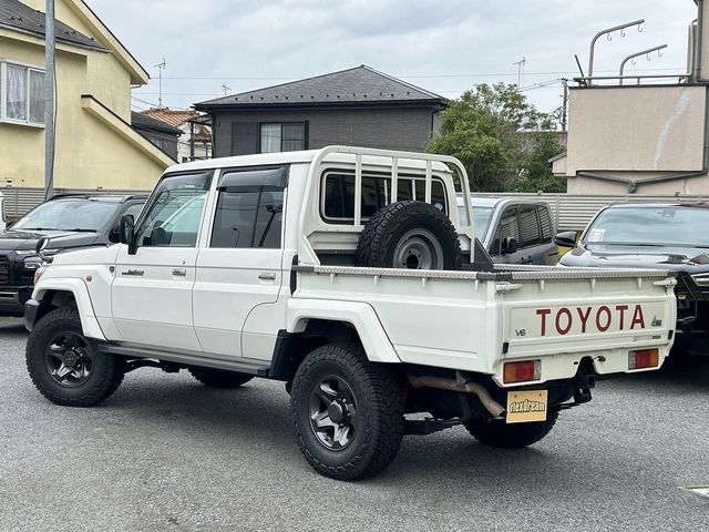 LANDCRUISER PICKUP