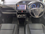 VOXY HYBRID