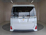 VOXY HYBRID