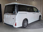 VOXY HYBRID
