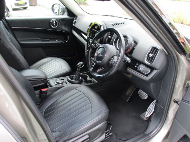 BMW MINI COOPER D CROSSOVER
