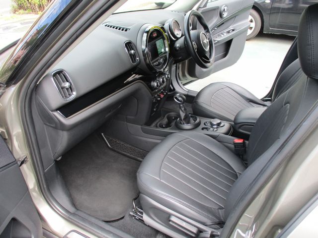 BMW MINI COOPER D CROSSOVER