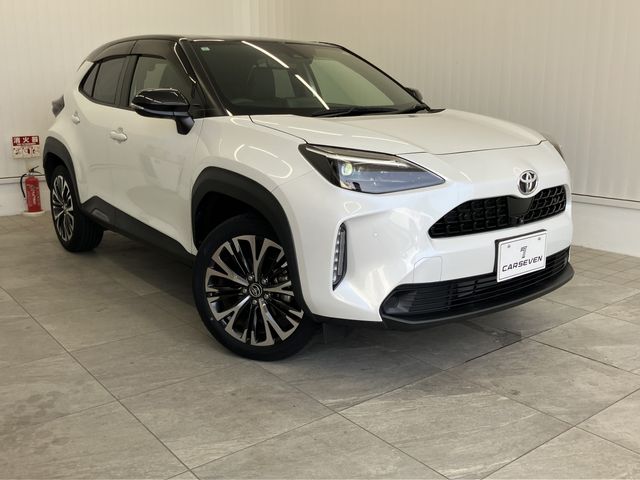 YARIS CROSS