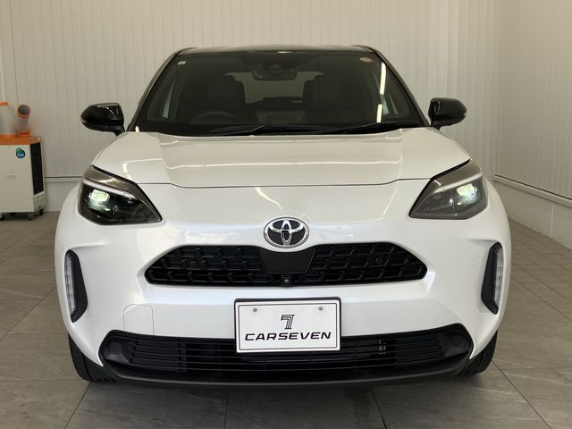YARIS CROSS