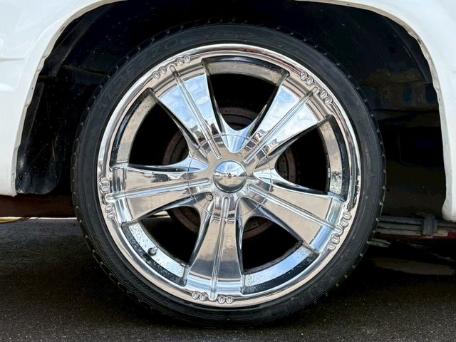 CHEVROLET SUBURBAN