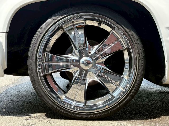 CHEVROLET SUBURBAN