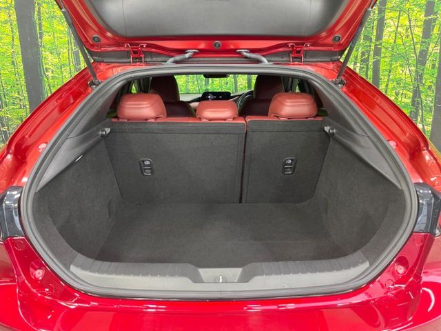 MAZDA3 FASTBACK
