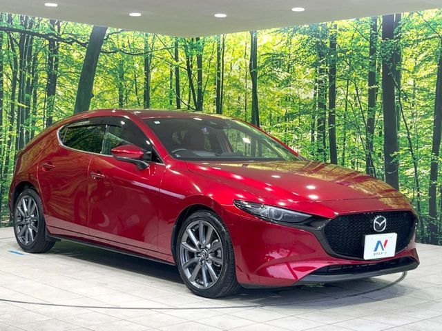 MAZDA3 FASTBACK