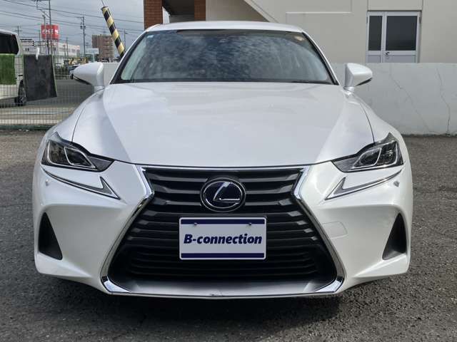 LEXUS IS300h AWD