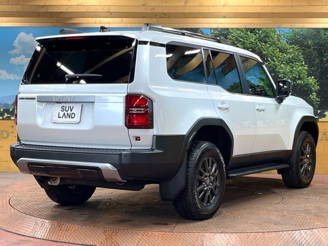 LANDCRUISER 250