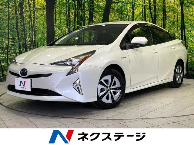 PRIUS 4WD