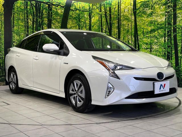 PRIUS 4WD