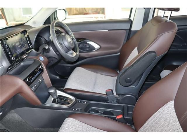 YARIS CROSS HYBRID