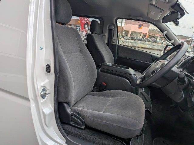 HIACE wagon 4WD