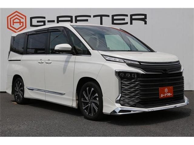 VOXY HYBRID