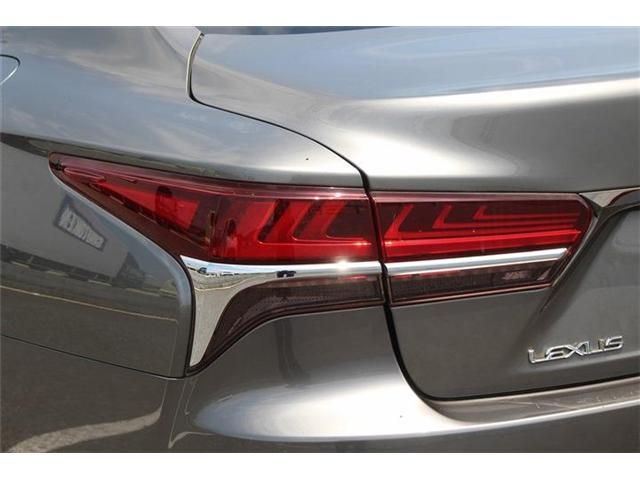 LEXUS LS500