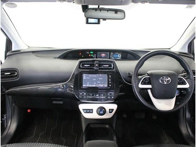 PRIUS 4WD