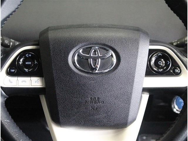 PRIUS 4WD