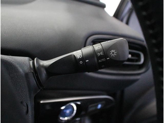 PRIUS 4WD