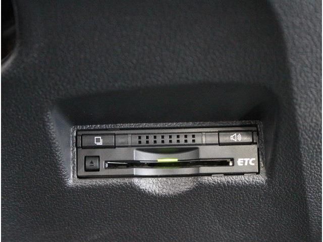 PRIUS 4WD