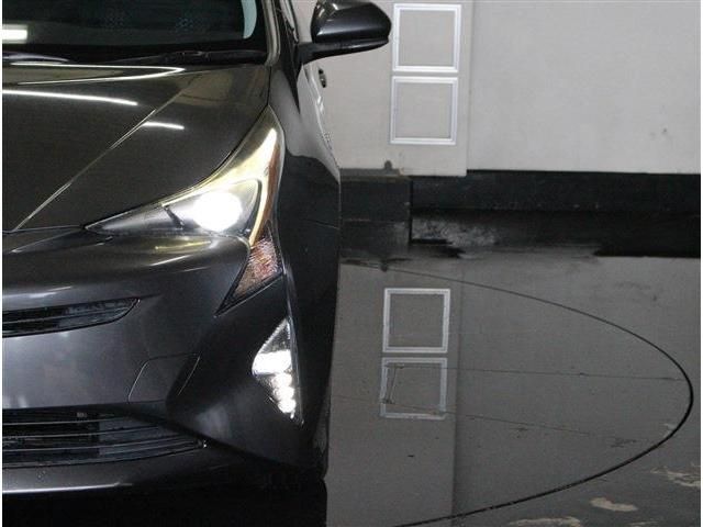 PRIUS 4WD