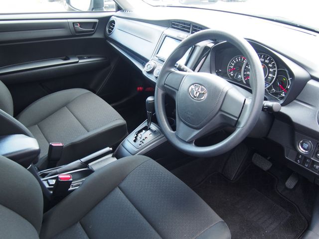 COROLLA AXIO 4WD