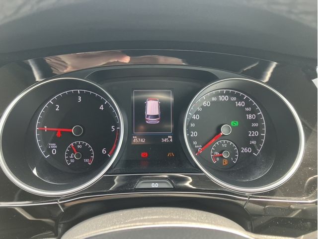 VOLKSWAGEN GOLF TOURAN