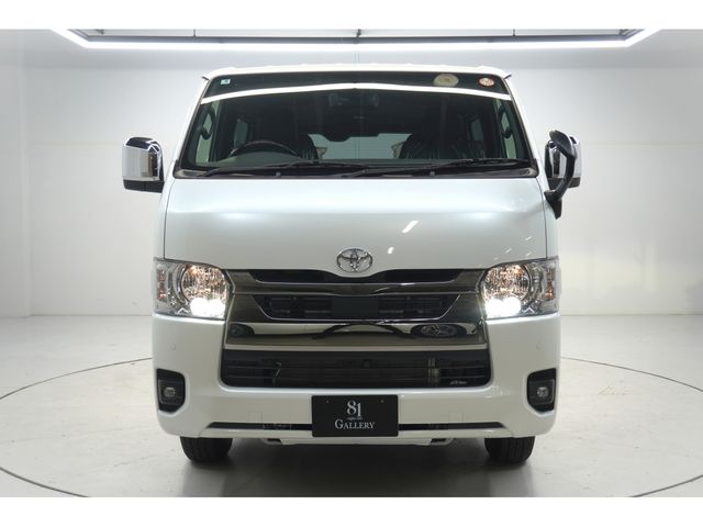 HIACE van 4WD