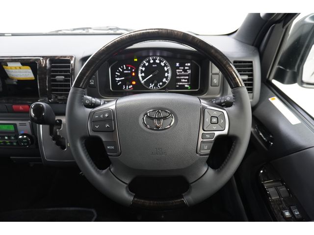 HIACE van 4WD