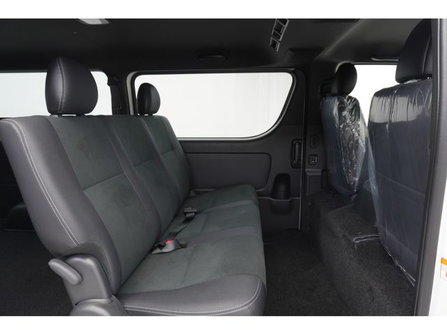 HIACE van 4WD