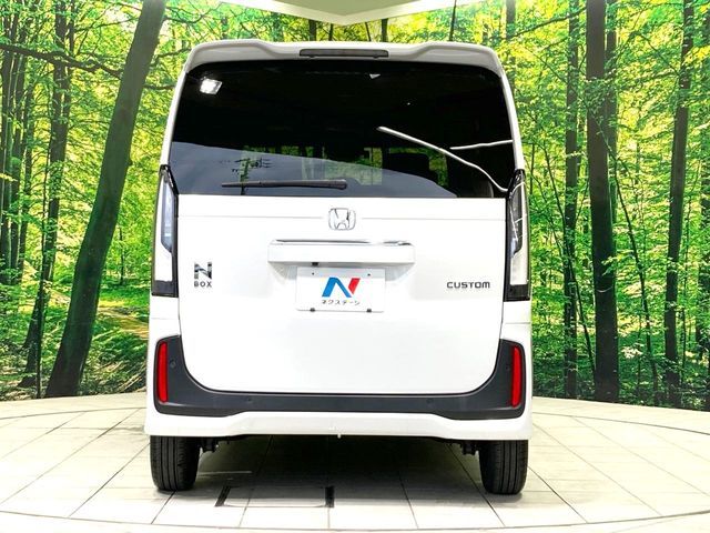 N BOX CUSTOM