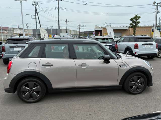MINI COOPER D 5DOOR