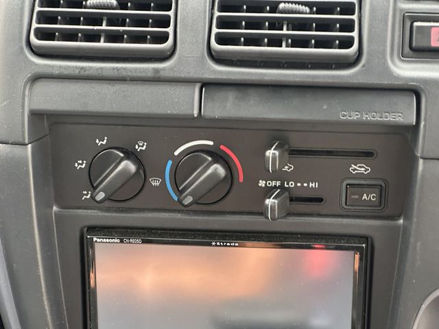 HILUX 2WD