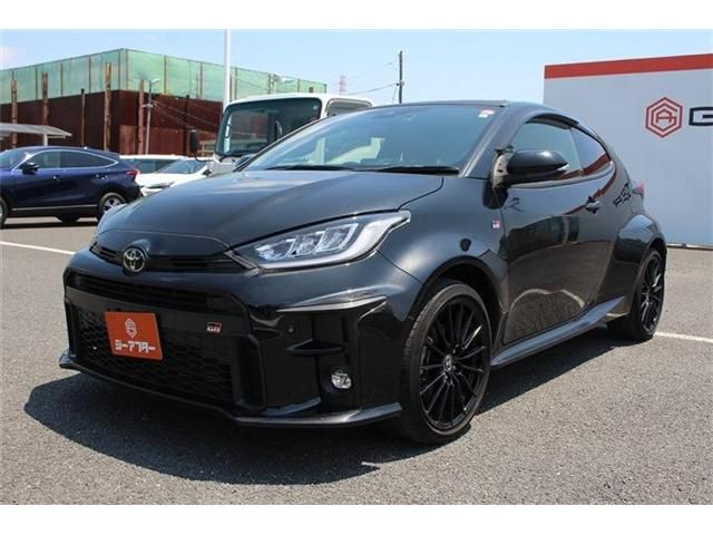 GR YARIS