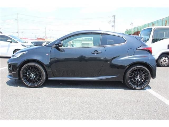 GR YARIS