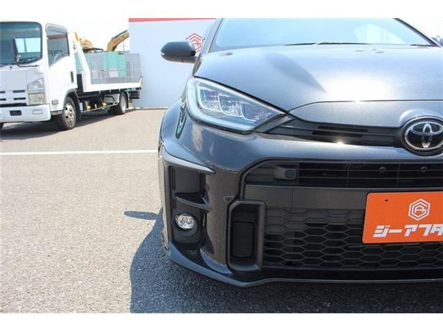 GR YARIS