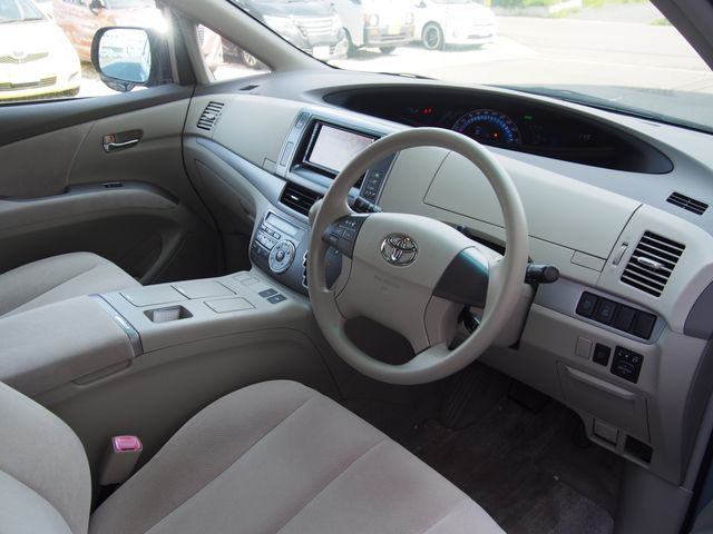 ESTIMA HYBRID 4WD