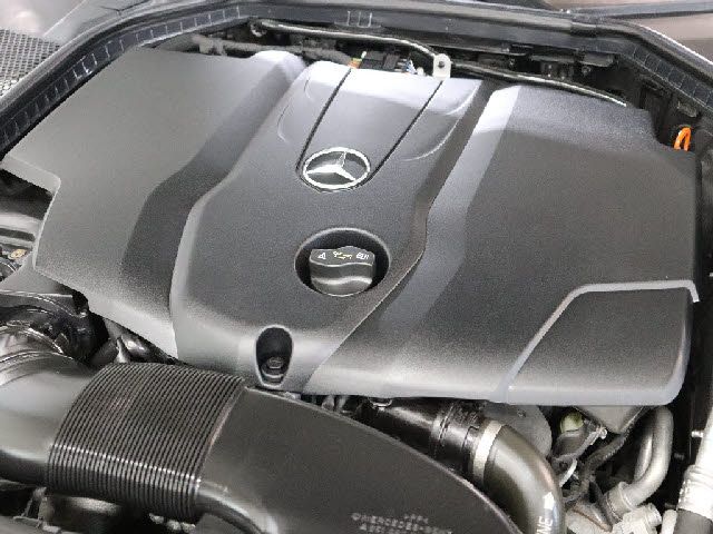 MERCEDES BENZ C class sedan