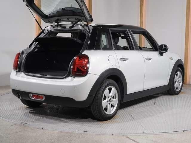 MINI COOPER D 5DOOR