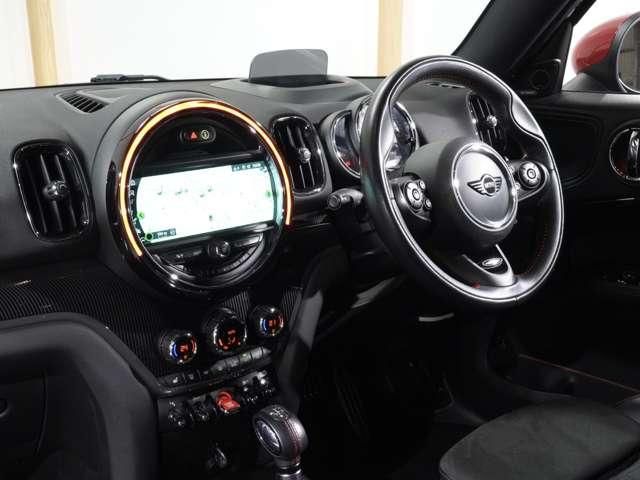 BMW MINI CROSSOVER