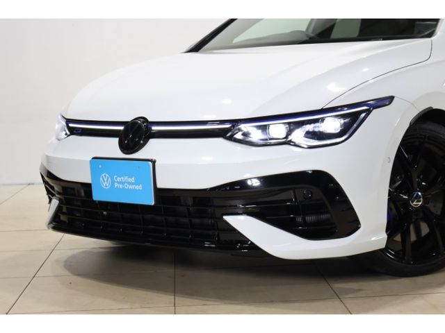 VOLKSWAGEN GOLF R