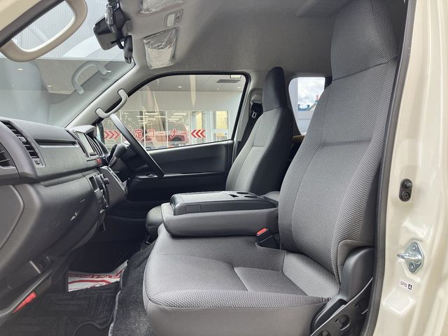 HIACE van 4WD
