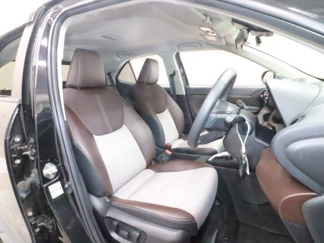 YARIS CROSS HYBRID