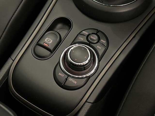 MINI COOPER D CROSSOVER