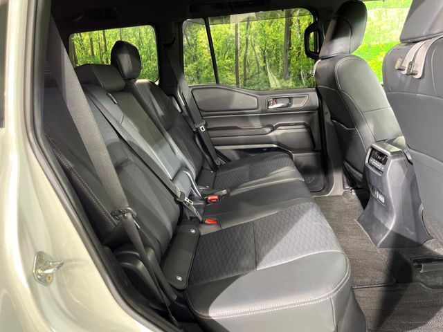 LANDCRUISER 250