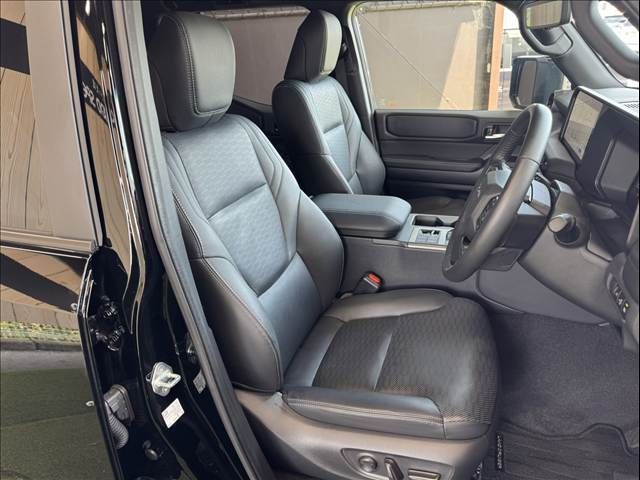 LANDCRUISER 250