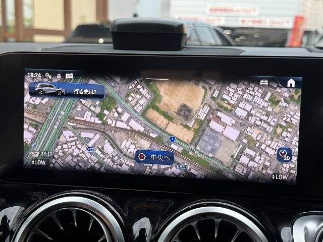 MERCEDES BENZ GLB